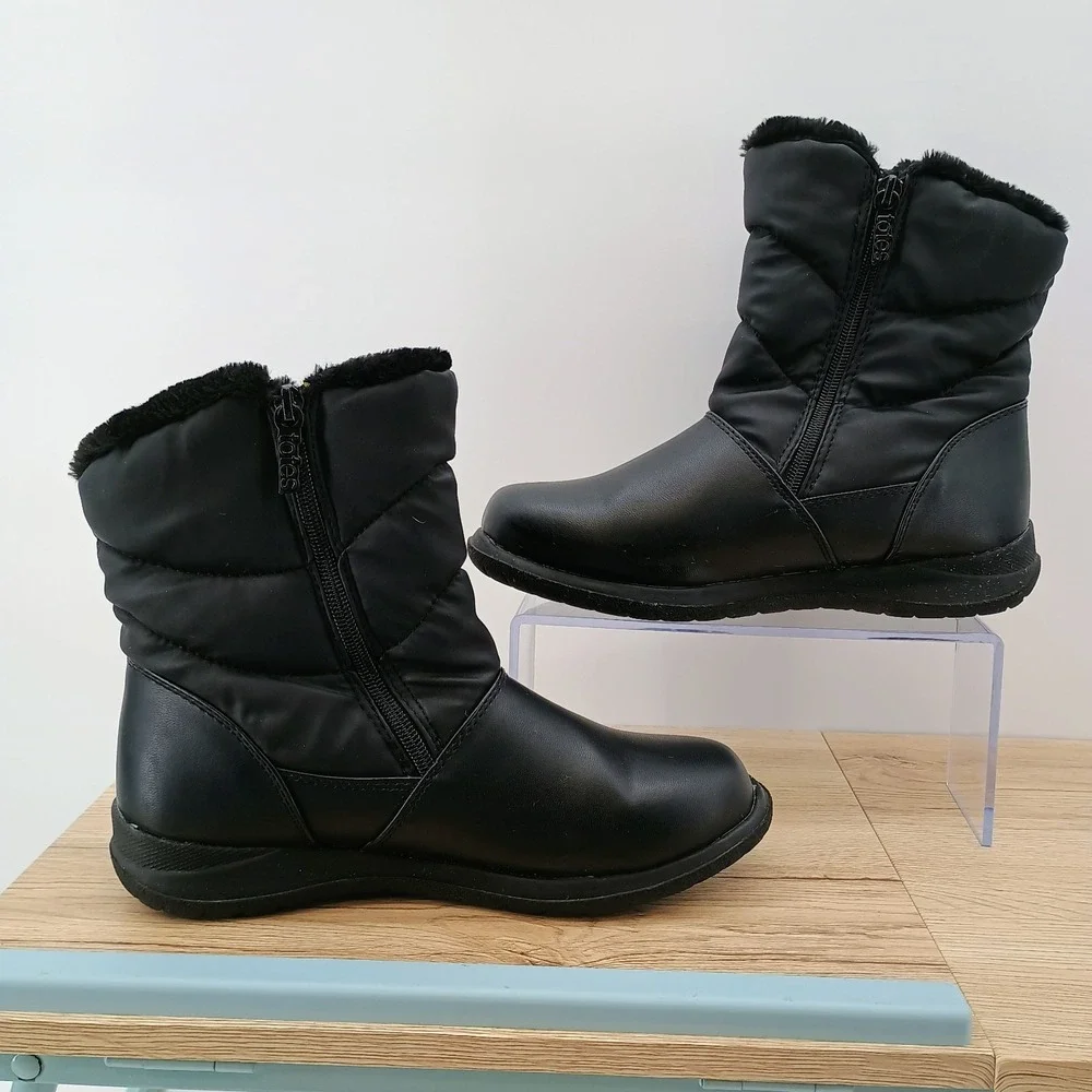 Totes Womens 8M Black Faux Fur Lined Winter Snow Boots Waterproof Double Zip